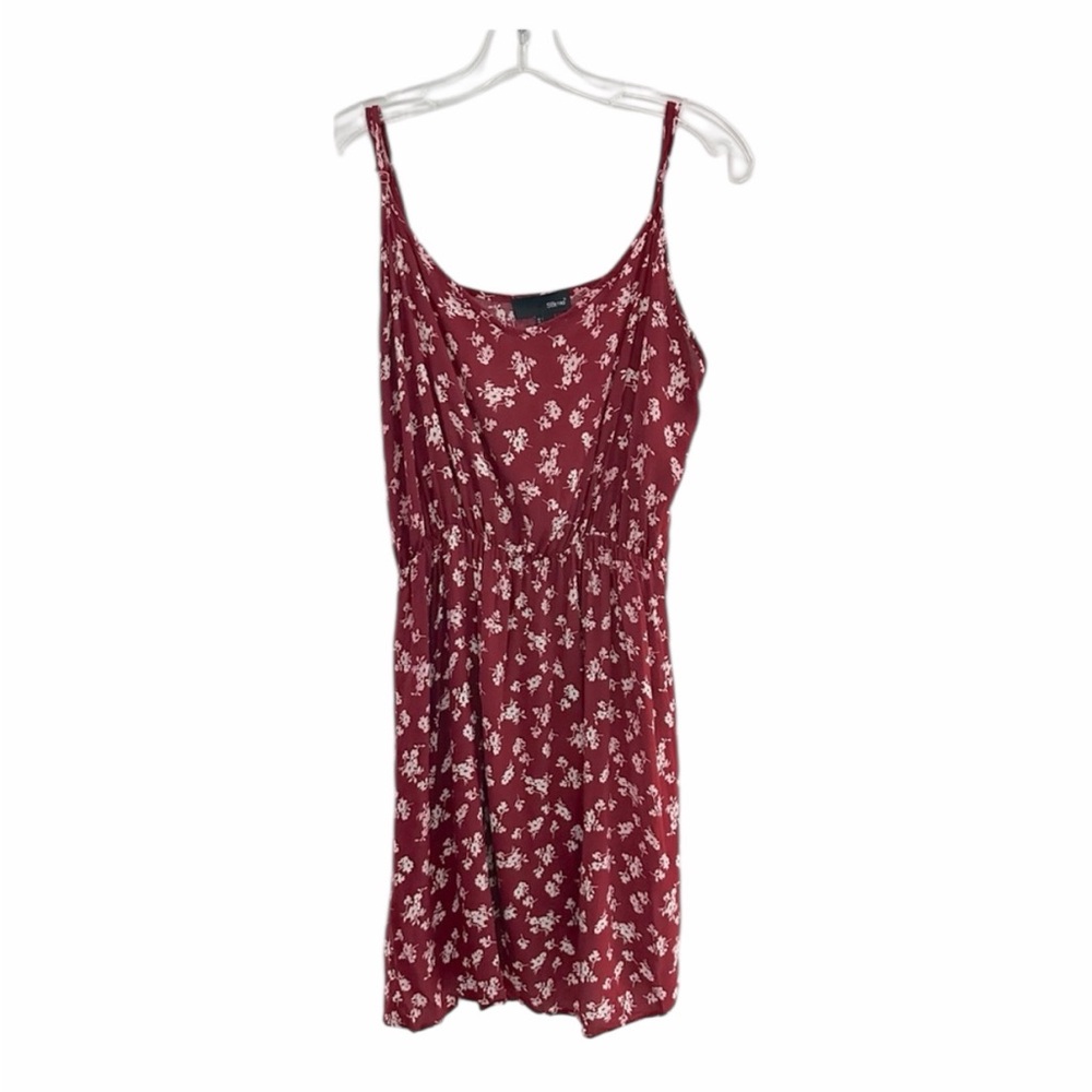 Sbetro Women’s Red and White Floral Dress. Size Large - NWOT - PTP 17” Waist 14”